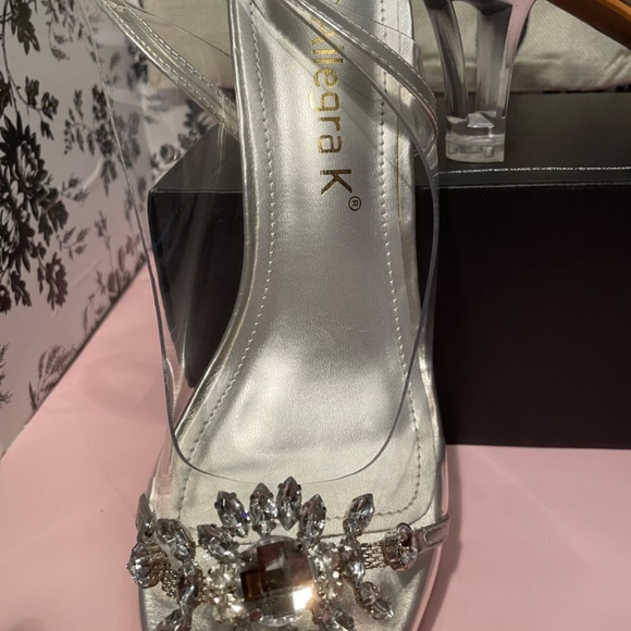 PVC Sandals. Allegra K - Picture 7 of 9